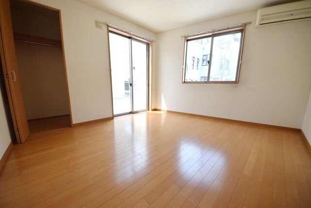 ジェネシスＡの物件内観写真