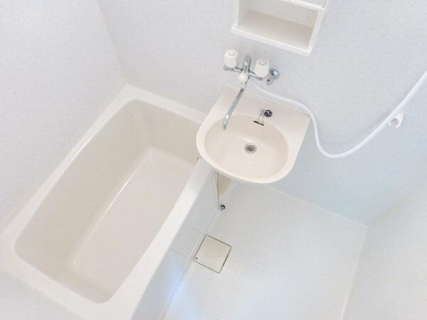 フレンドリーコートの物件内観写真