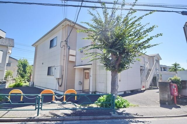 シャルマン世田谷の物件外観写真