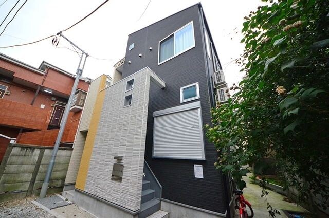 リヴィエール明大前の物件外観写真