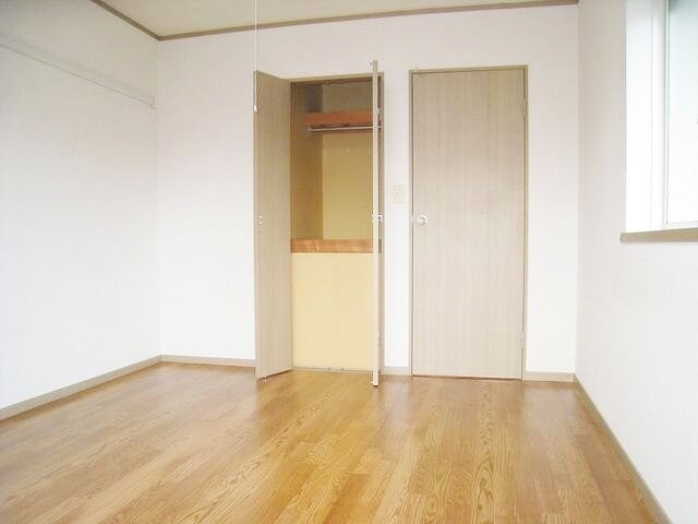 ブリージングタウン百草園の物件内観写真