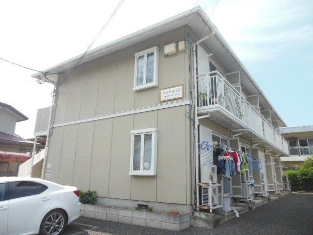 シャンポール・トヨの物件外観写真