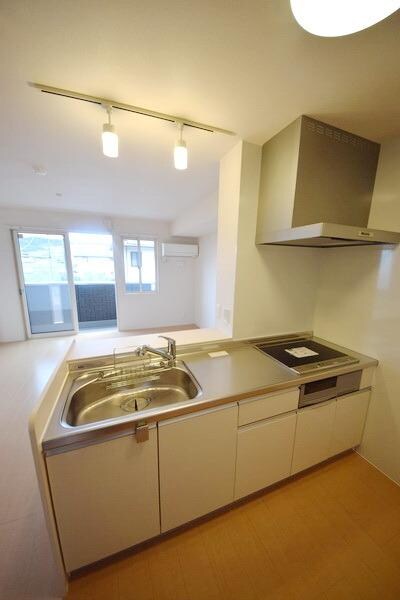 ＹＡＭＡＺＡＫＩコーポラスの物件内観写真