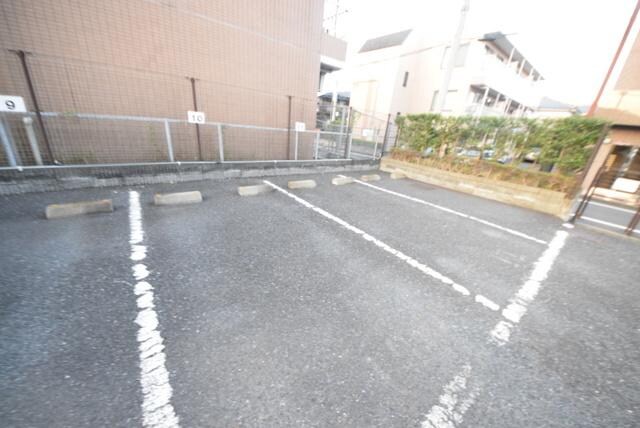 ニューリバーコートの物件内観写真