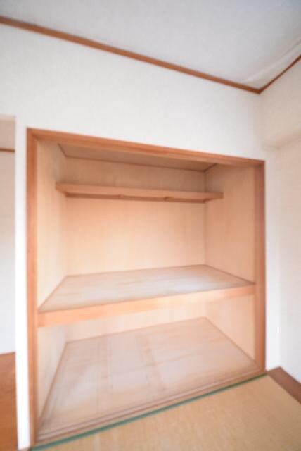 ニューリバーコートの物件内観写真