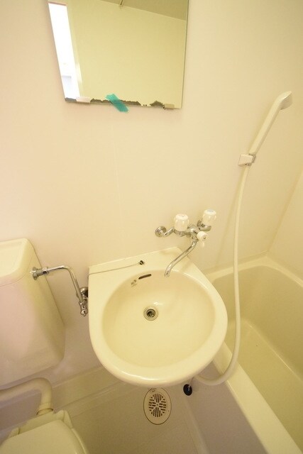 メゾンジュネスの物件内観写真