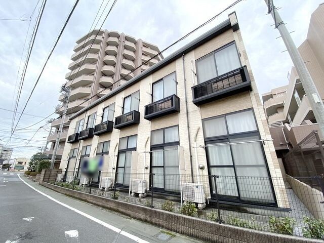 レオパレスＮＫの物件外観写真