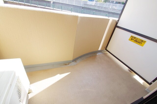 パイン・ヒルズ参番館の物件内観写真