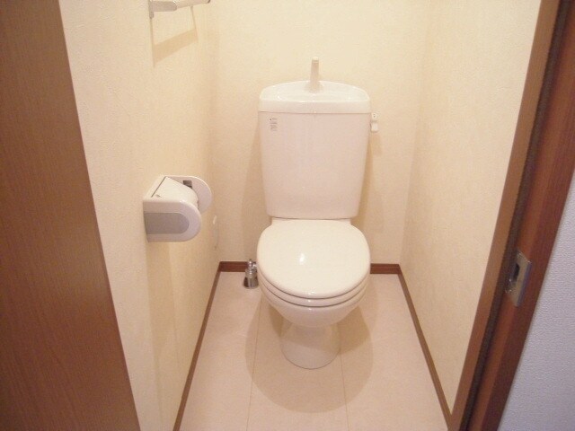 ファミール河内　　の物件内観写真