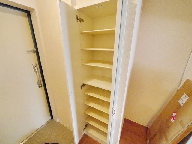 Reve Estuaire VII（レーヴエスチュエール）の物件内観写真