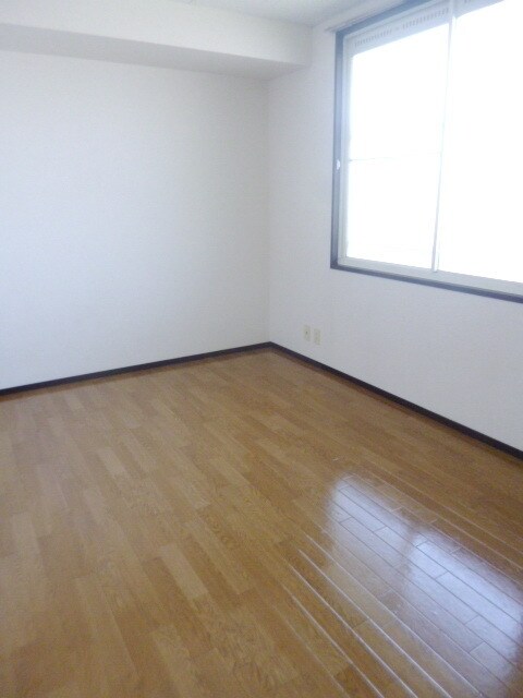 セントラルパディの物件内観写真