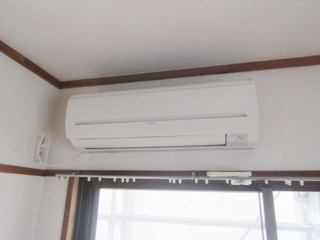 ニュークレセントビルの物件内観写真