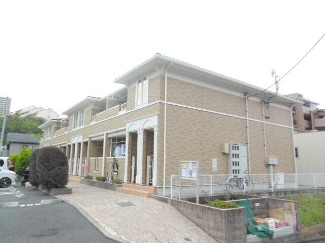 シードパレスの物件外観写真