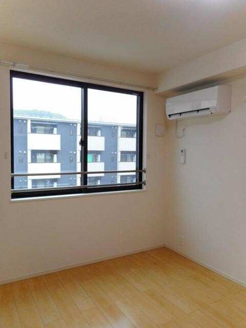 ルミエール　モンドＢの物件内観写真