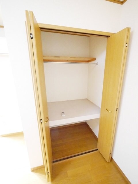 アースパックス1号棟の物件内観写真