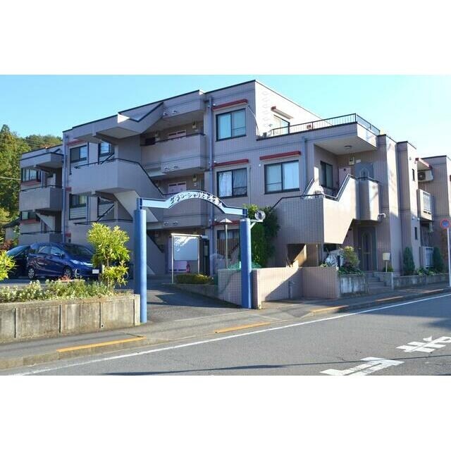 グランシャリオ片倉Ａ棟の物件外観写真