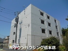 シャイニングの物件外観写真