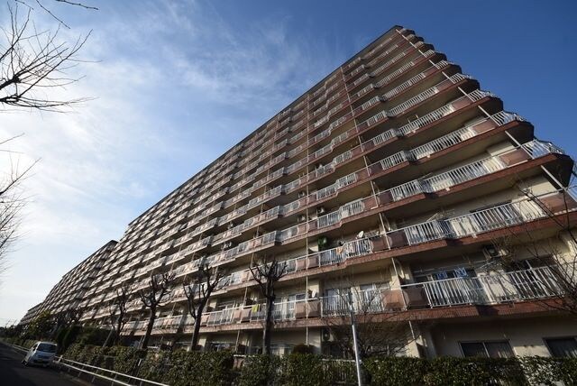 ライオンズマンション調布の物件外観写真