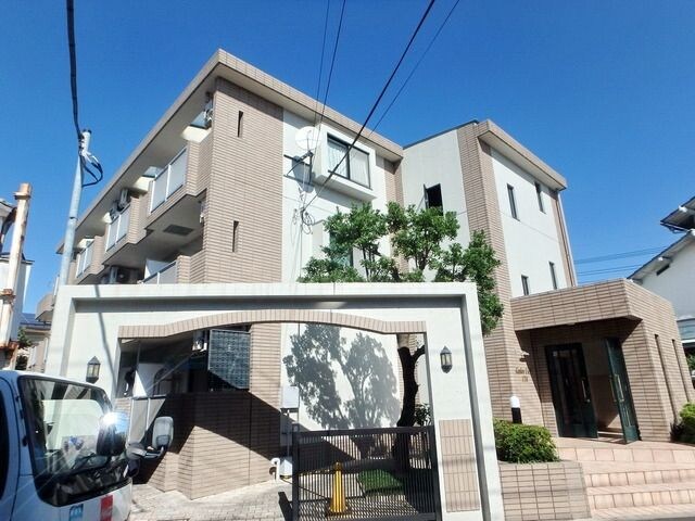 ガーデンクレスト１７１４の物件外観写真