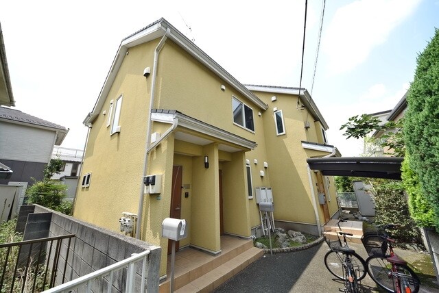 メゾンドールの物件外観写真