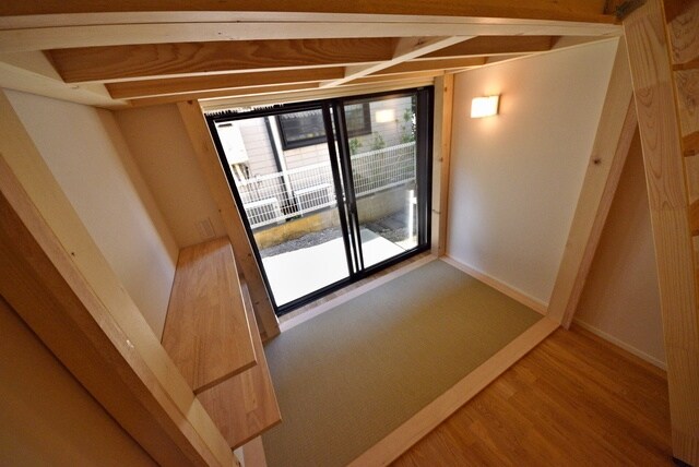 チトカラアパートメントの物件内観写真