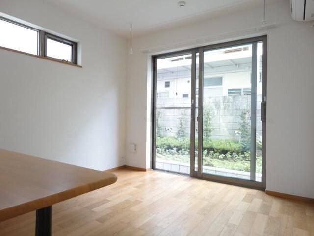 パラディ成城の物件内観写真