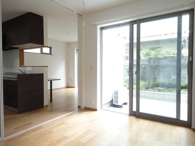 パラディ成城の物件内観写真