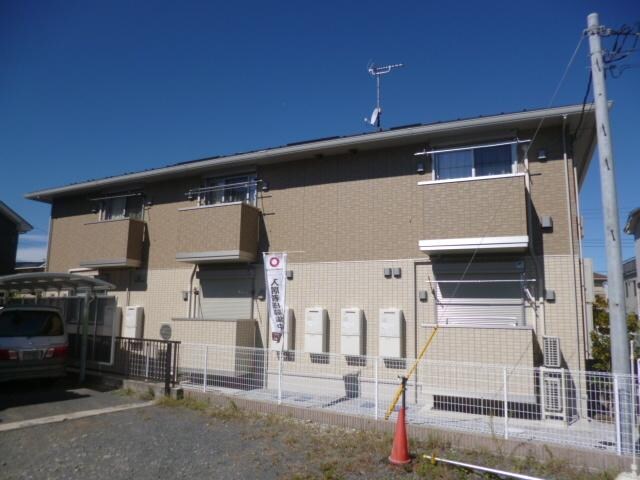 ラグラシューズの物件外観写真