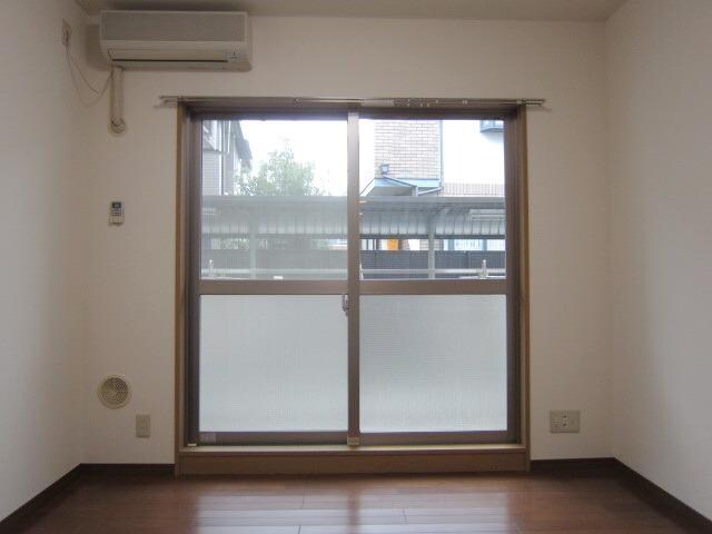 オランダ弐番館の物件内観写真