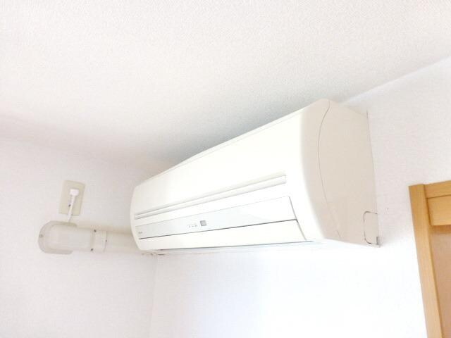 パインヒルズ参番館の物件内観写真