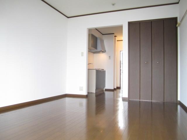 パセオ西府　壱番館の物件内観写真