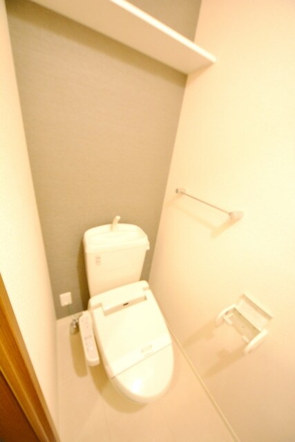 サンク　モンタニア　B棟の物件内観写真