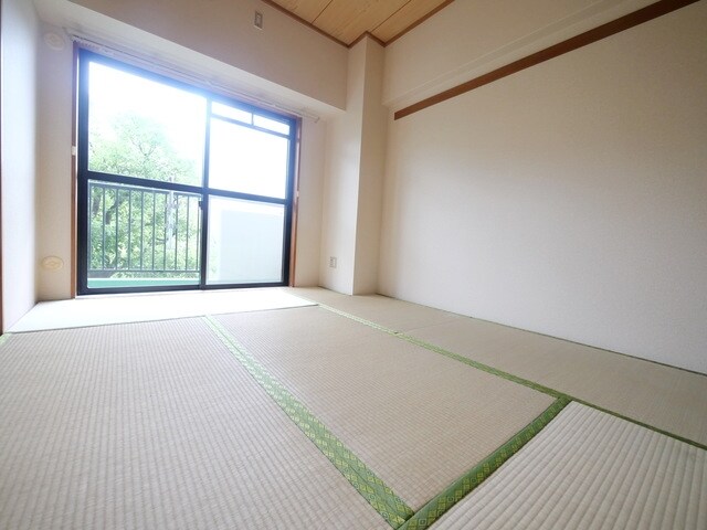 アネックス鶴牧の物件内観写真