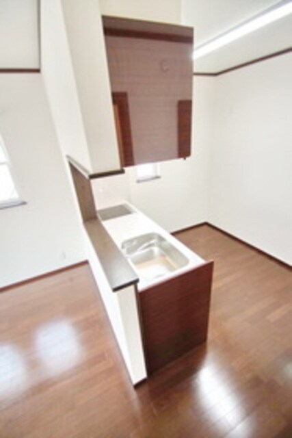 メゾンマリーチの物件内観写真