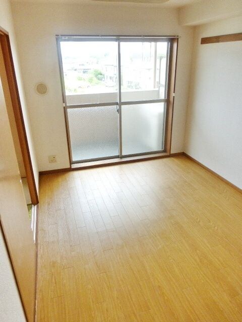 モンレーヴ染地の物件内観写真