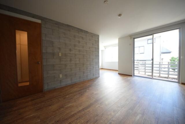 エルムコートの物件内観写真