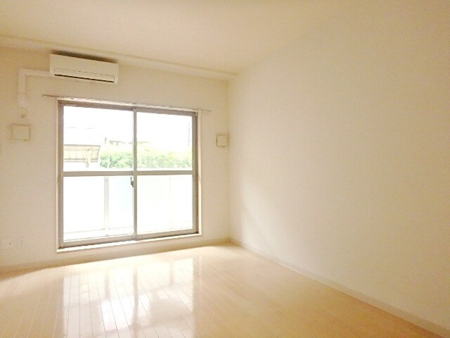 ヴィラフローリッシュの物件内観写真