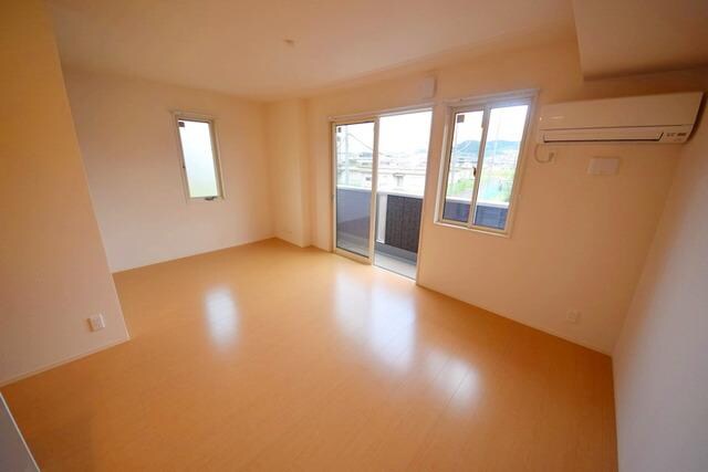 ＹＡＭＡＺＡＫＩコーポラスの物件内観写真