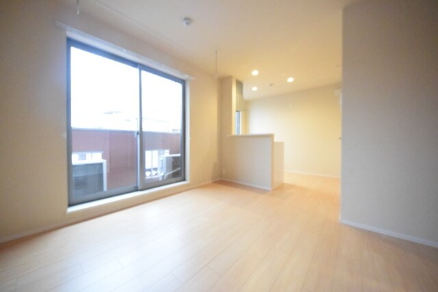 マンション国母の物件内観写真