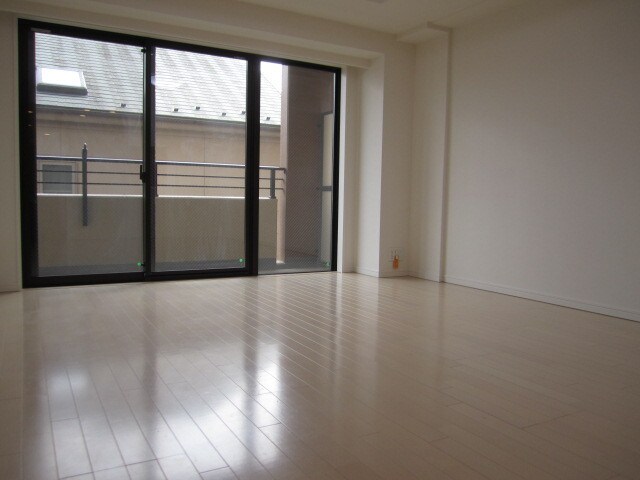 アーデル・フェリエ国立東の物件内観写真