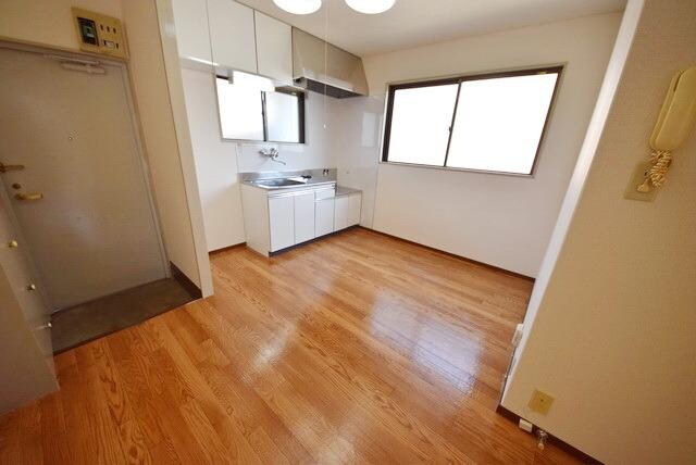 エレガント府中の物件内観写真