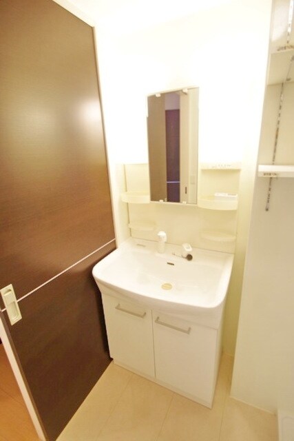 ラ・テールドゥ　の物件内観写真