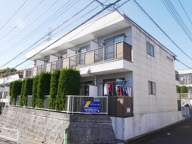 アドニスイーストの物件外観写真