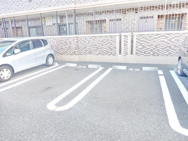 パインヒルズ参番館の物件内観写真