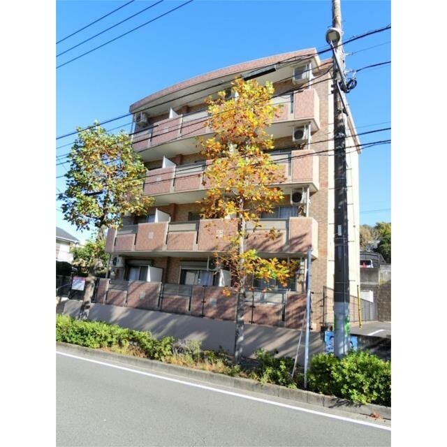 アグレアーブルの物件外観写真