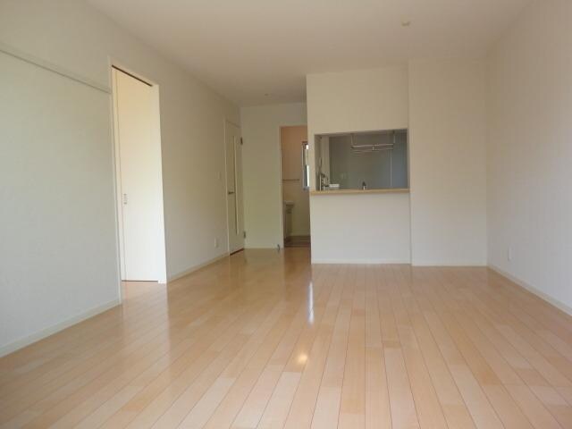 グレンツェ・アヴニールＡ・Ｂの物件内観写真