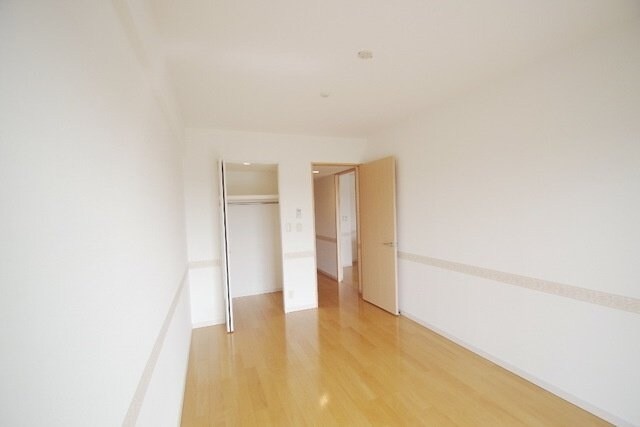 ロイヤルパークス若葉台の物件内観写真