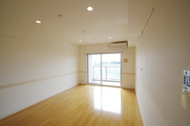 ロイヤルパークス若葉台の物件内観写真