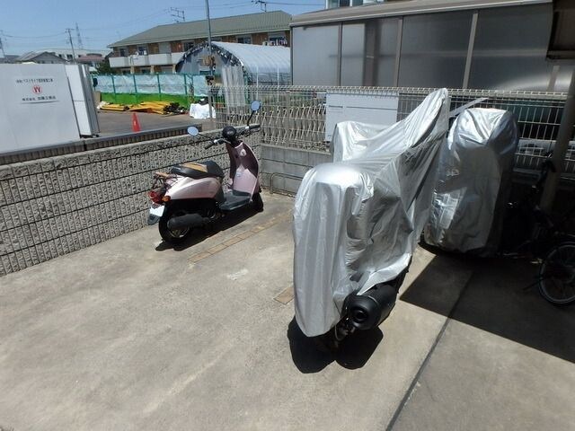 アニックカスールの物件内観写真