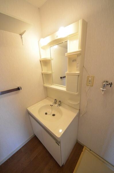 クレスコート国立の物件内観写真